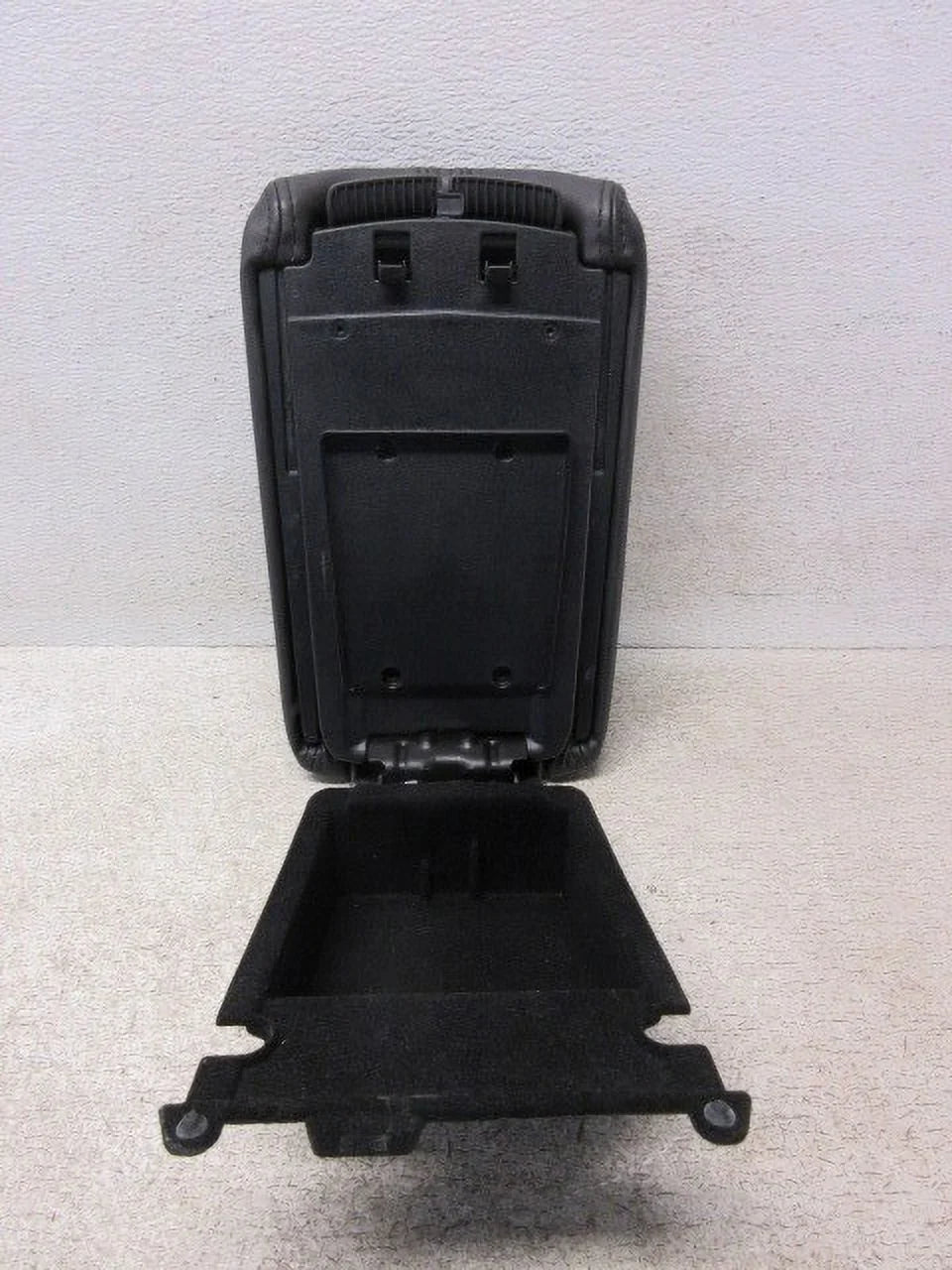 Pre-Owned Black (Good) Center 2010 10 MKZ Leather OEM Lincoln Console LKQ Lid