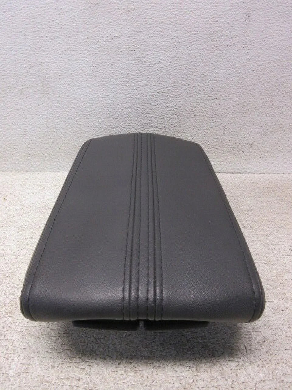 Pre-Owned Black (Good) Center 2010 10 MKZ Leather OEM Lincoln Console LKQ Lid