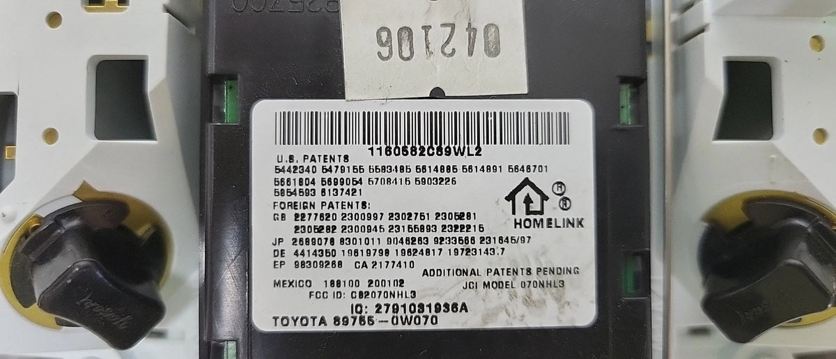 Toyota Garage Overhead Opener OEM Console 06 2006 Highlander Roof with Door Pre-Owned (Good)