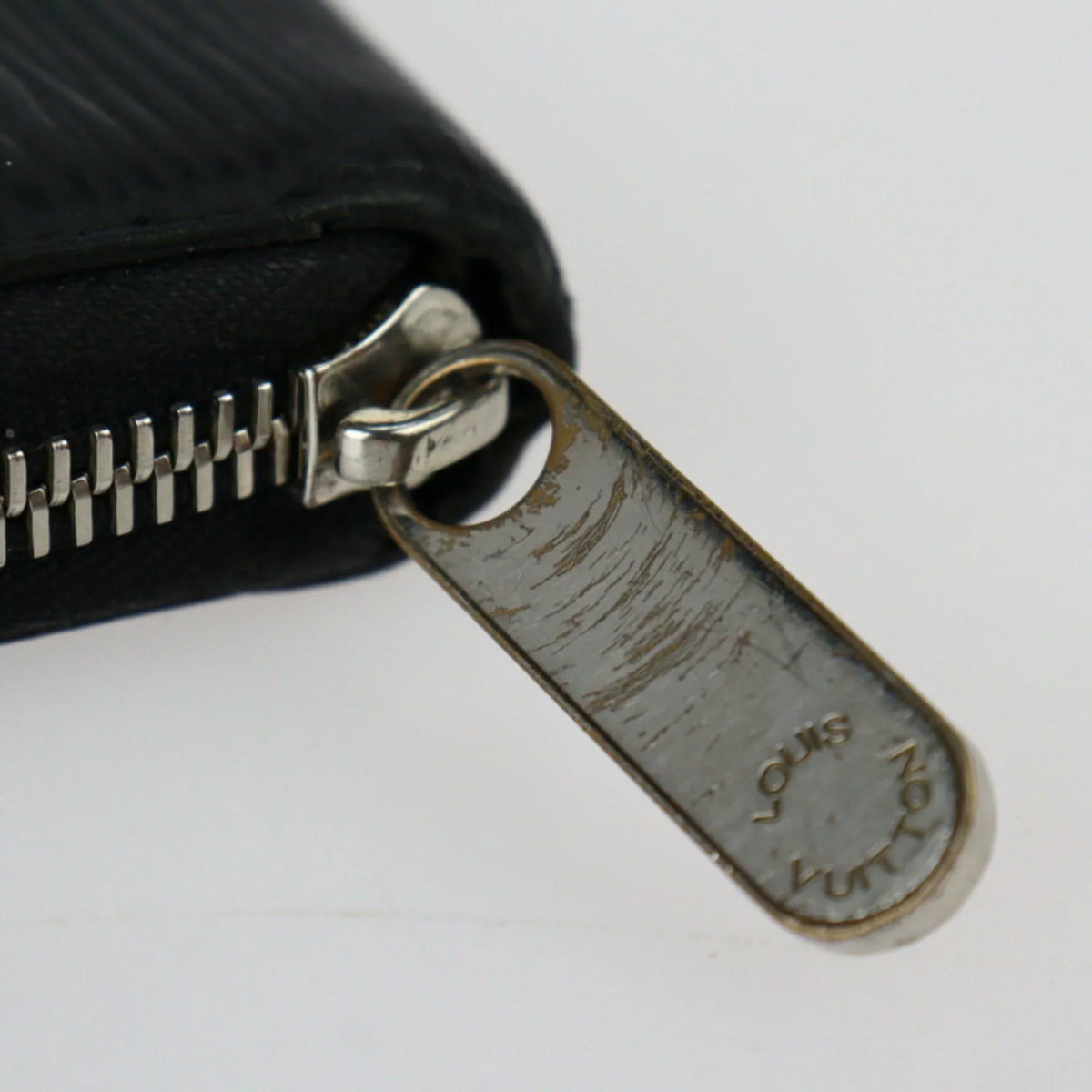 (Good) M61857 Zippy Hardware Pre-Owned Epi Black Zipper Leather Round Silver Long Wallet
