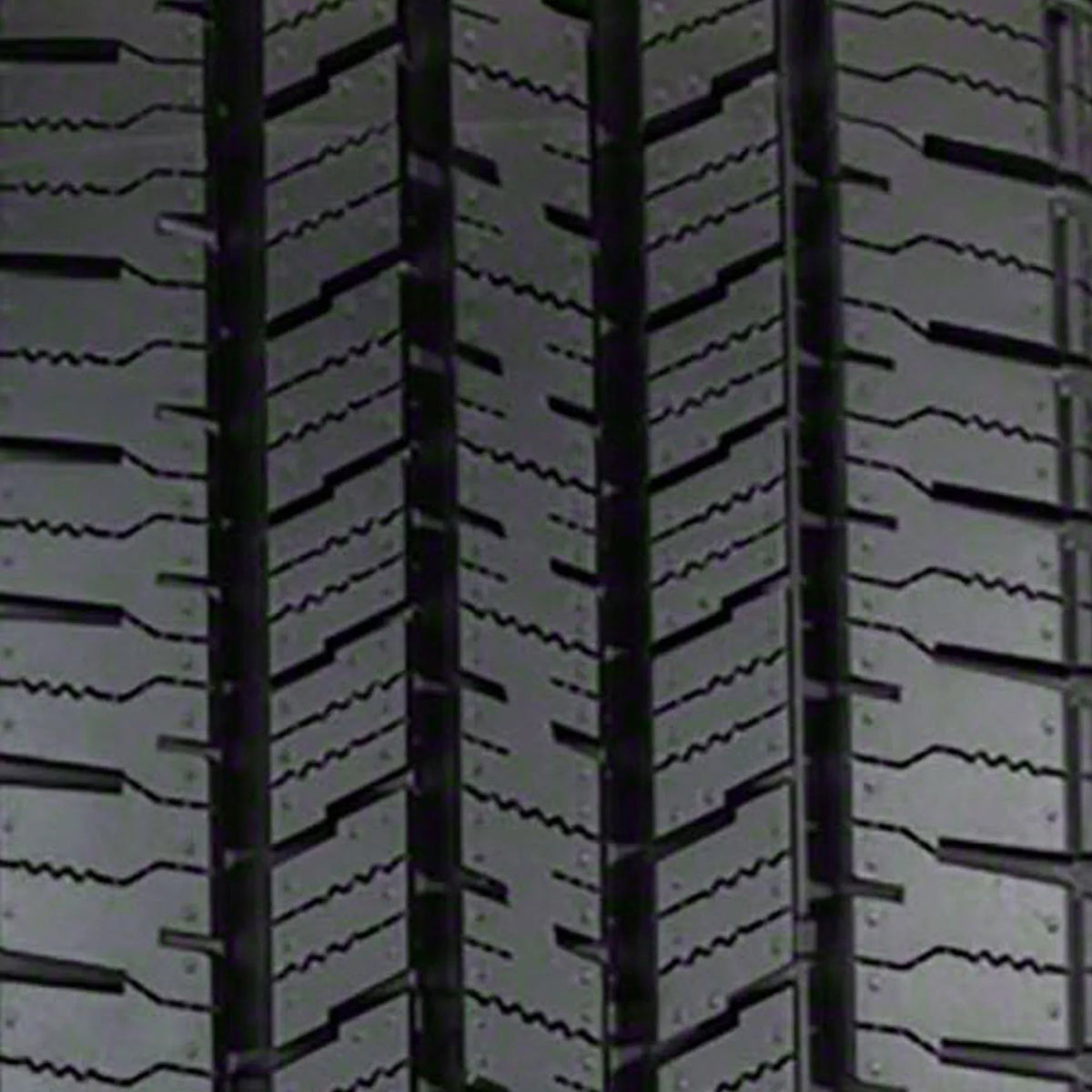 Light Truck 121/118S Hankook (RH12) LT285/70R17 Highway Tire HT Dynapro E