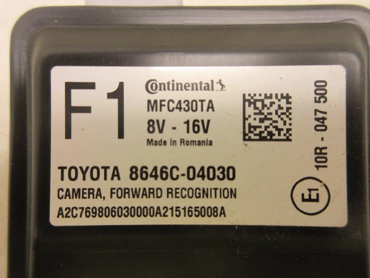 Departure Lane Warning 18-23 Tacoma OEM Windshield Pre-Owned Toyota (Good) Mounted Front Camera