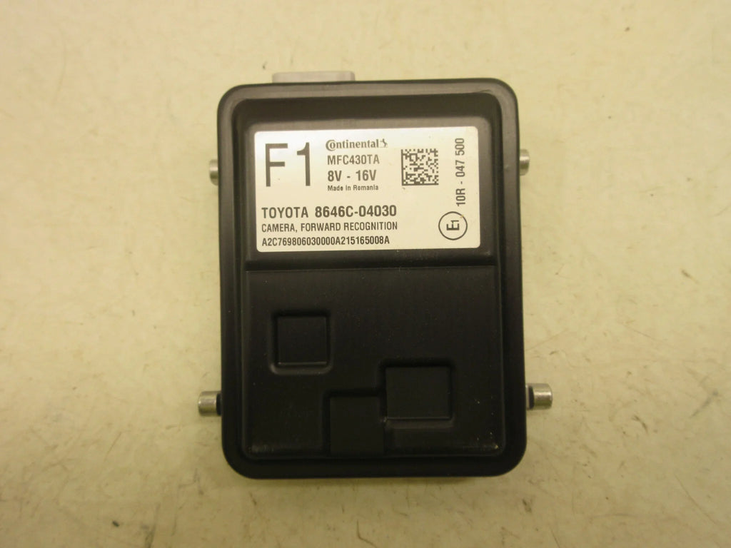 Departure Lane Warning 18-23 Tacoma OEM Windshield Pre-Owned Toyota (Good) Mounted Front Camera