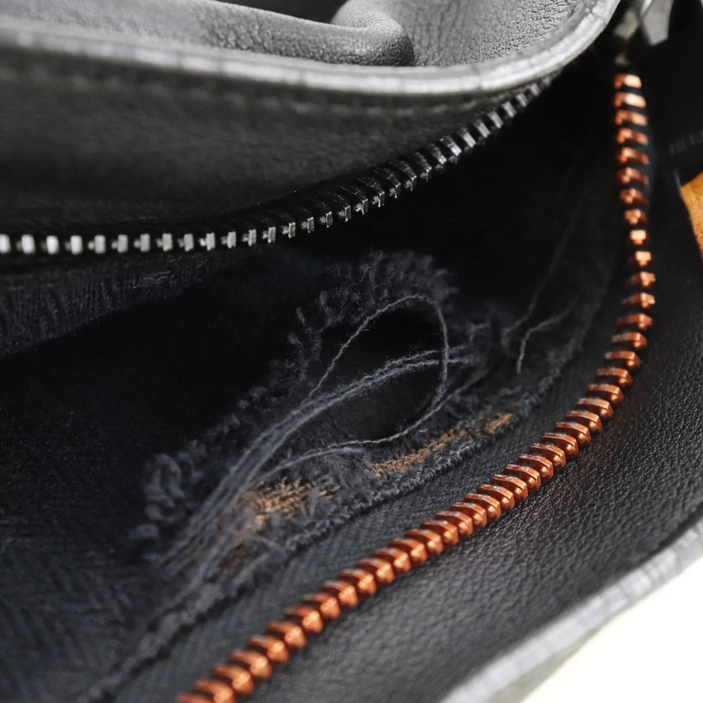 Caravan Voderma (Fair) Unisex Vertical Pre-Owned Hermes PM Bag Black Tote