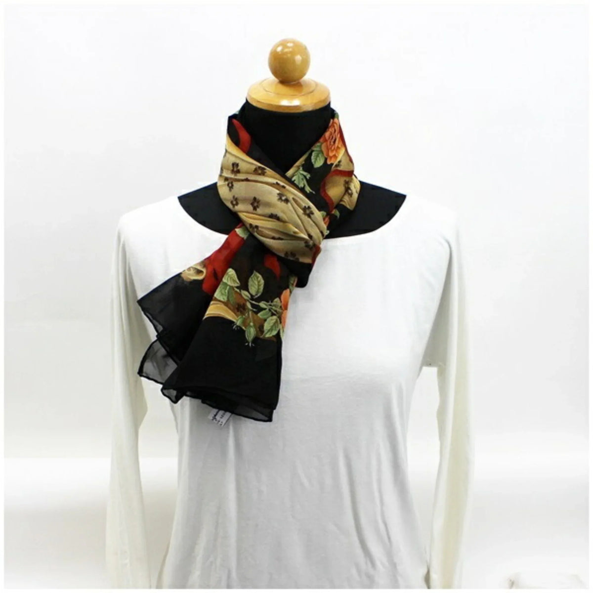 scarf pattern stole ribbon silk rectangle paper muffler Pre-Owned SALVATORE FERRAGAMO Salvatore ladies (Like New) Ferragamo black